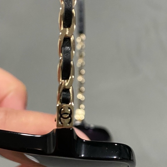 Good condition. Chanel sunnies. Authentic - Picture 3 of 5